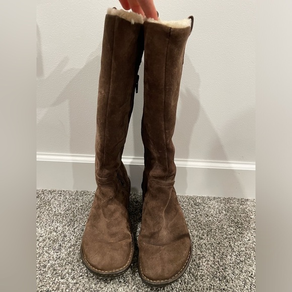 UGG Hartley brown suede knee high boots for women, size 8 - Picture 3 of 13